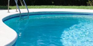 Buying a house with a swimming pool in SA