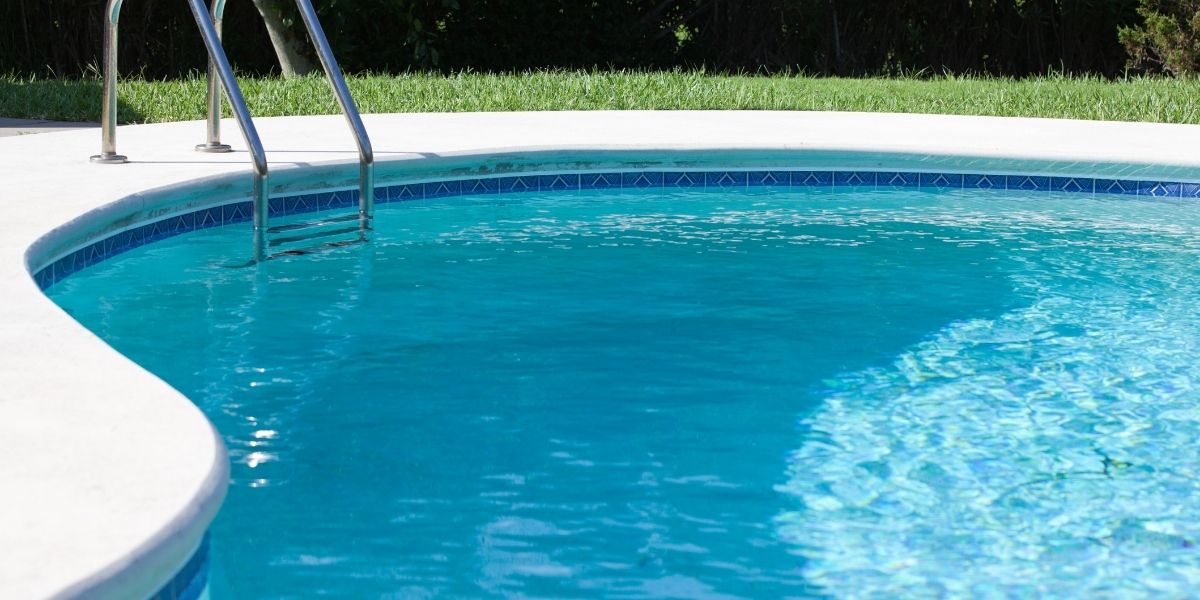 Buying a house with a swimming pool in SA